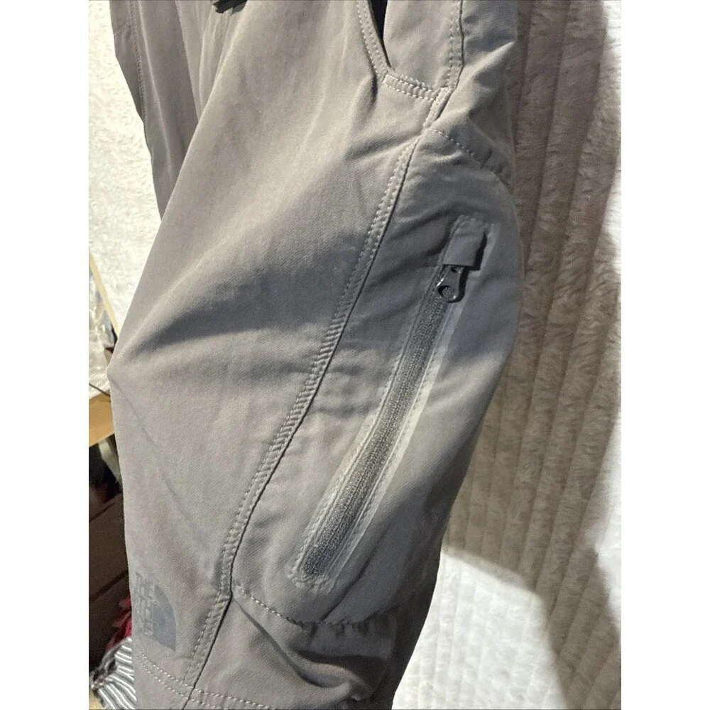 The North Face Men's Straight‎ Paramount 3.0 Short Size 30 Charcoal Gray Belted